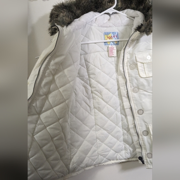 Nori white winter puffer jacket - Picture 4 of 9